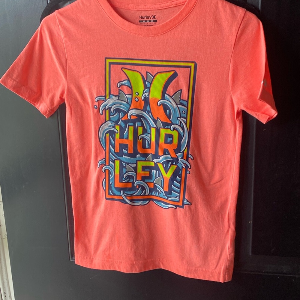 Hurley boys t shirt size med (10-12) orange